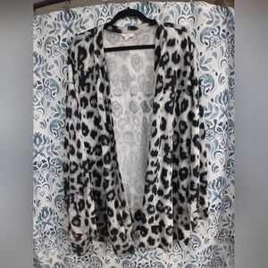 Chic Leopard Print Cardigan
